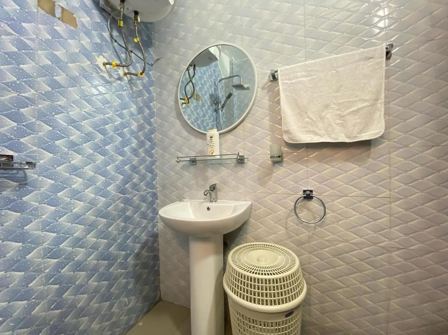 Bed & Breakfast Chambre Grise Douche En Face Climatise Dakar Senegal